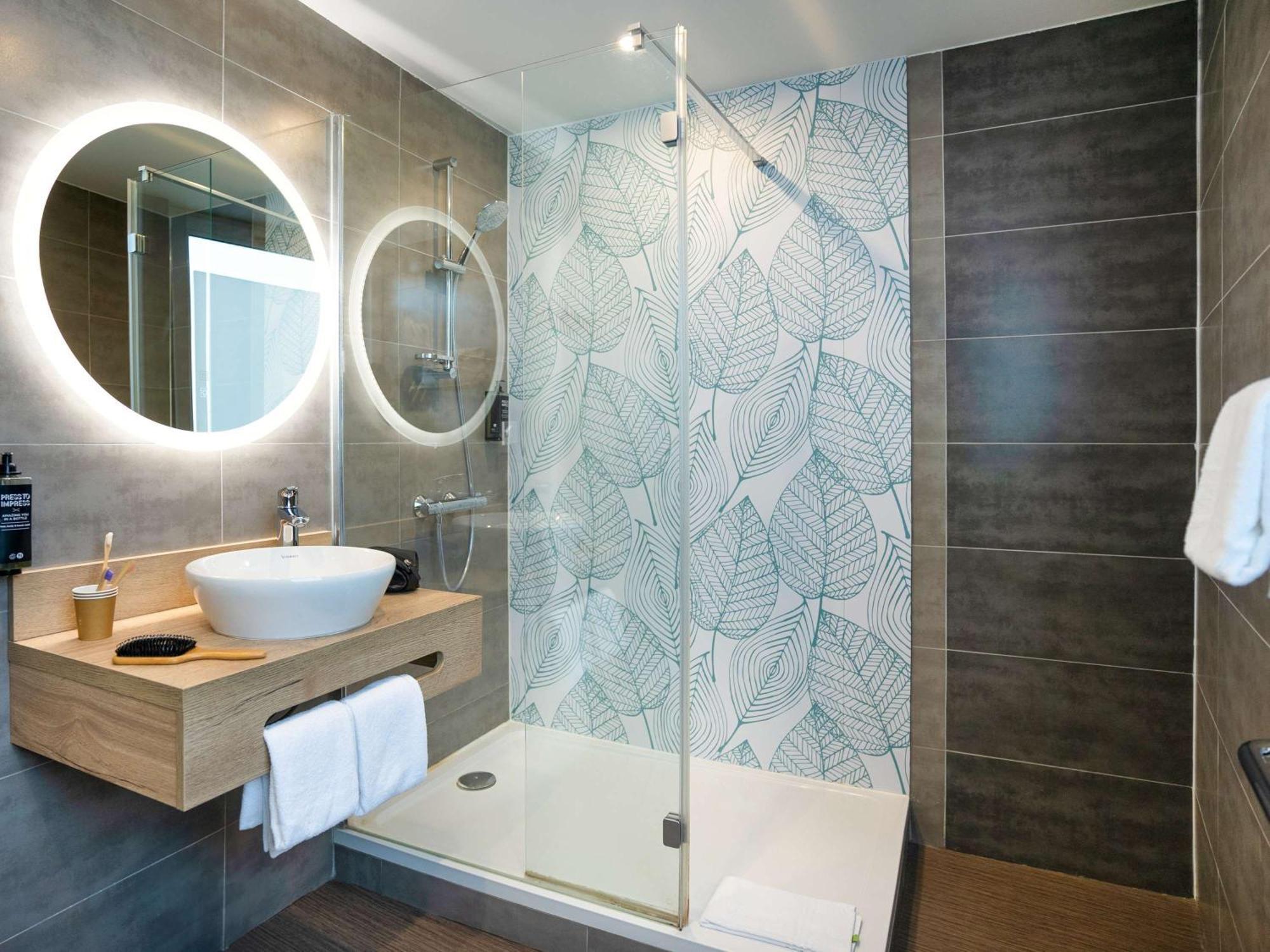 Ibis Styles Chatenay Malabry Paris Sud Bagian luar foto