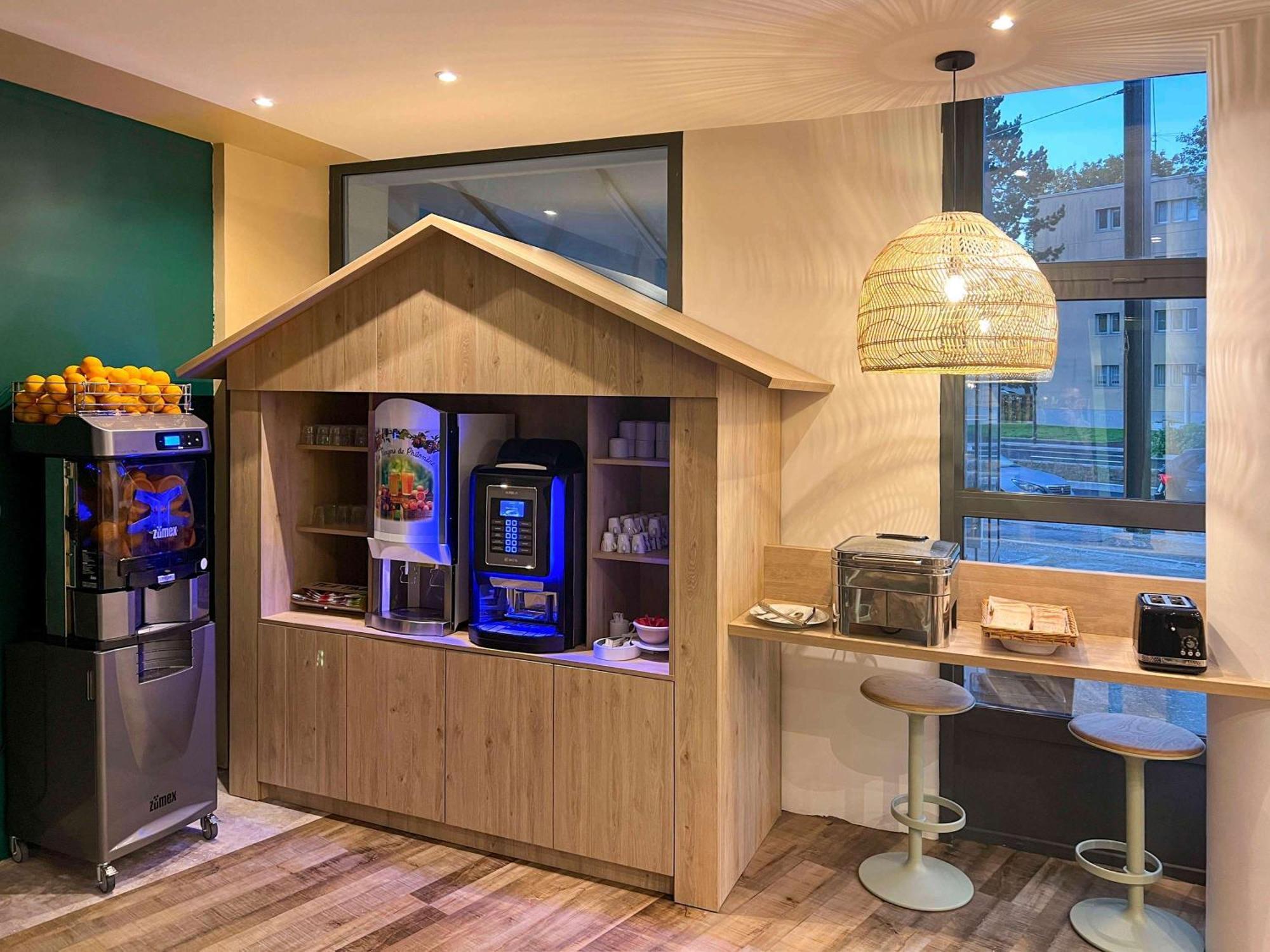 Ibis Styles Chatenay Malabry Paris Sud Bagian luar foto