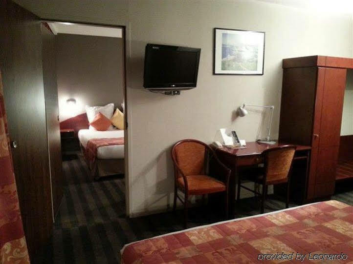 Ibis Styles Chatenay Malabry Paris Sud Bagian luar foto